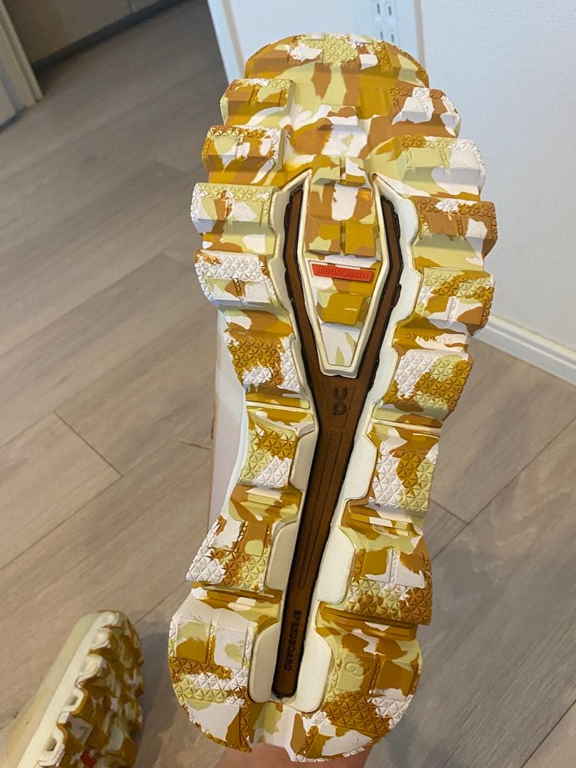 クラウドロック ロエベ：LOEWE × On限定エディション