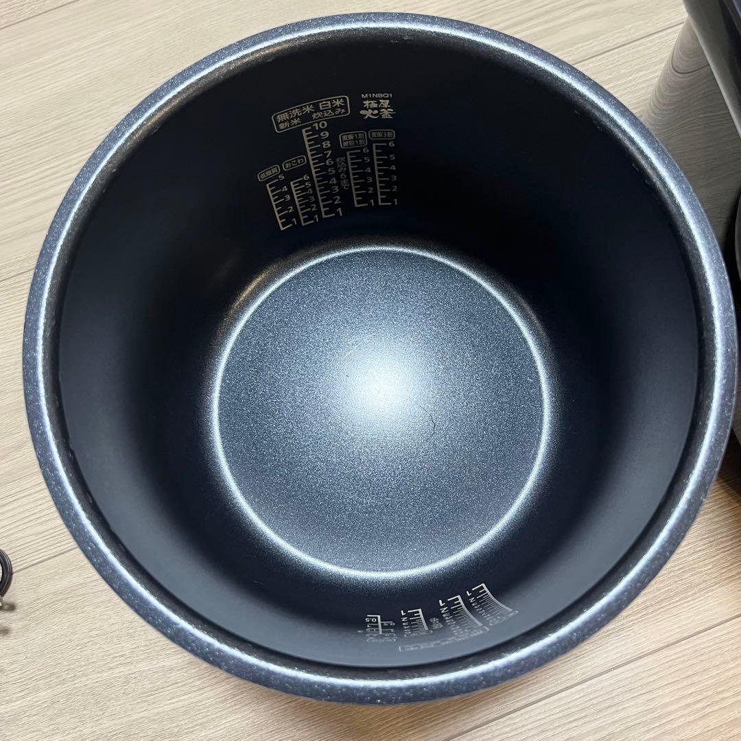 アイリスオーヤマ 炊飯器 1升炊き2022年製 マイコン式 40銘柄炊き分け