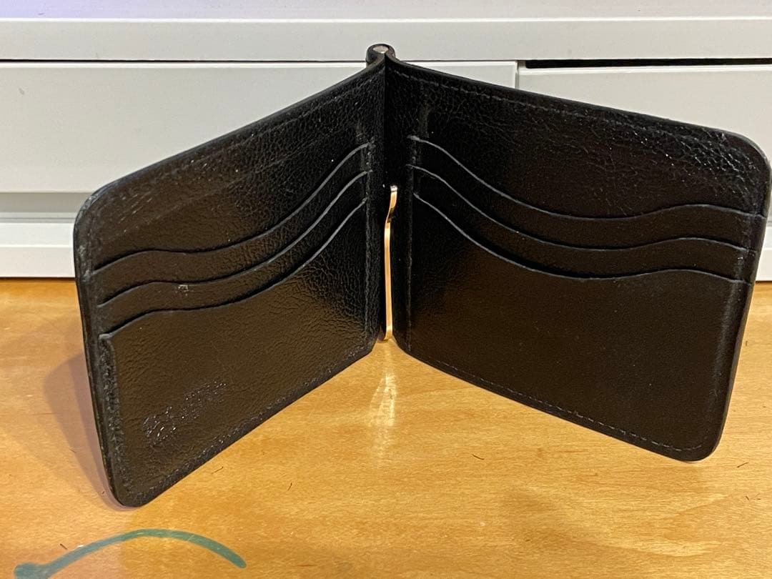 イルビゾンテ マネーグリップ ケース