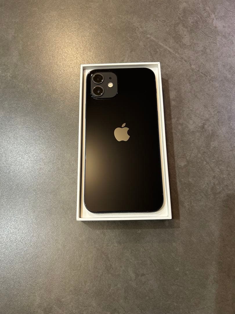 Apple iPhone 12 ブラック　64GB（SIMフリー）箱付き【美品】