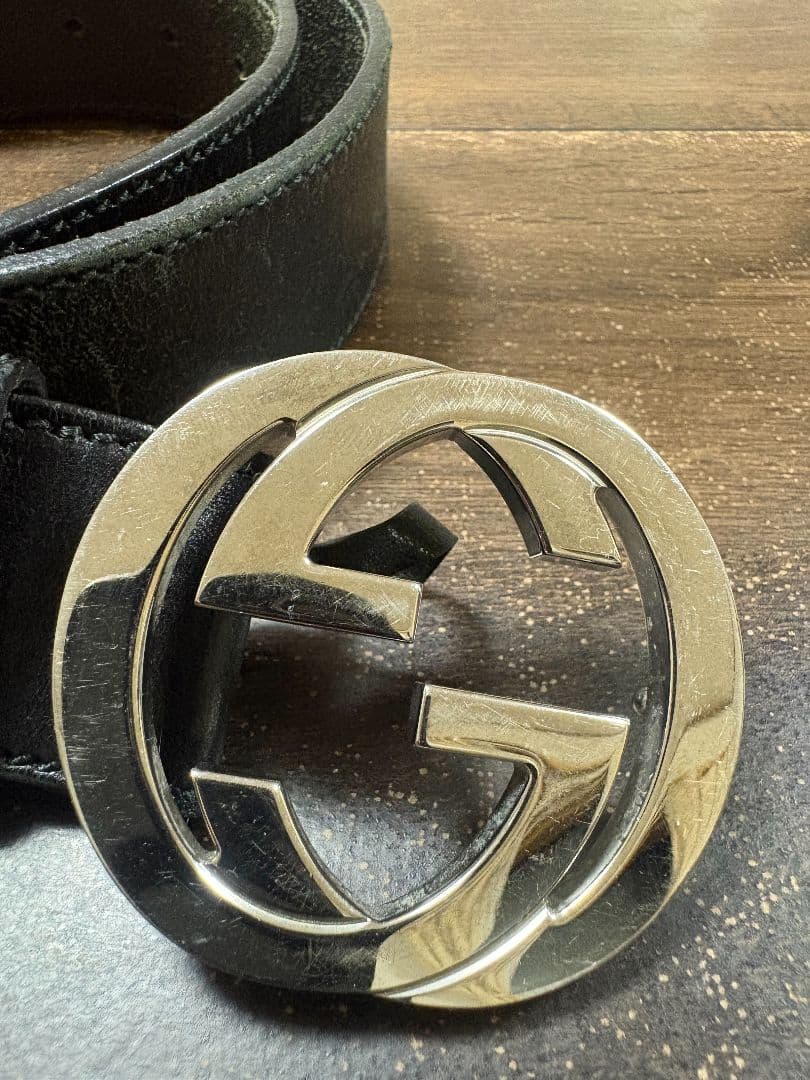 Gucci グッチ ブラックレザーベルト ダブルGロゴ
