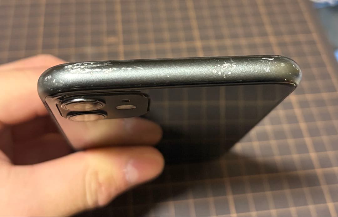 Apple iPhone 11 128GB SIMフリー 充電ケーブル付き