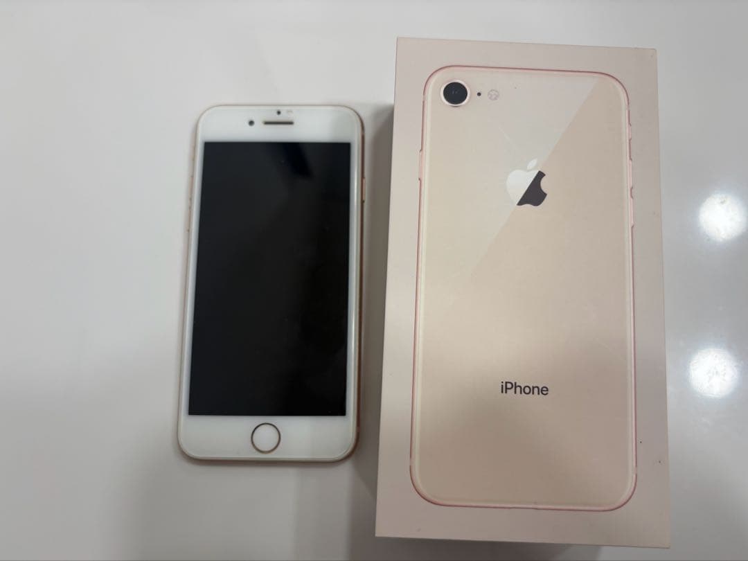 iPhone8 ゴールド バッテリー100% 外箱なし