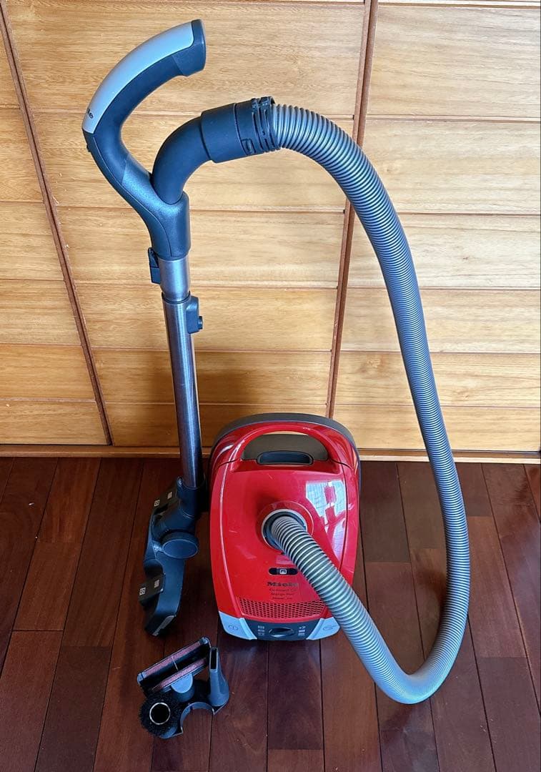 通販生活購入　ミーレ　掃除機　SDCO0 アタッチメント・取扱説明書付き