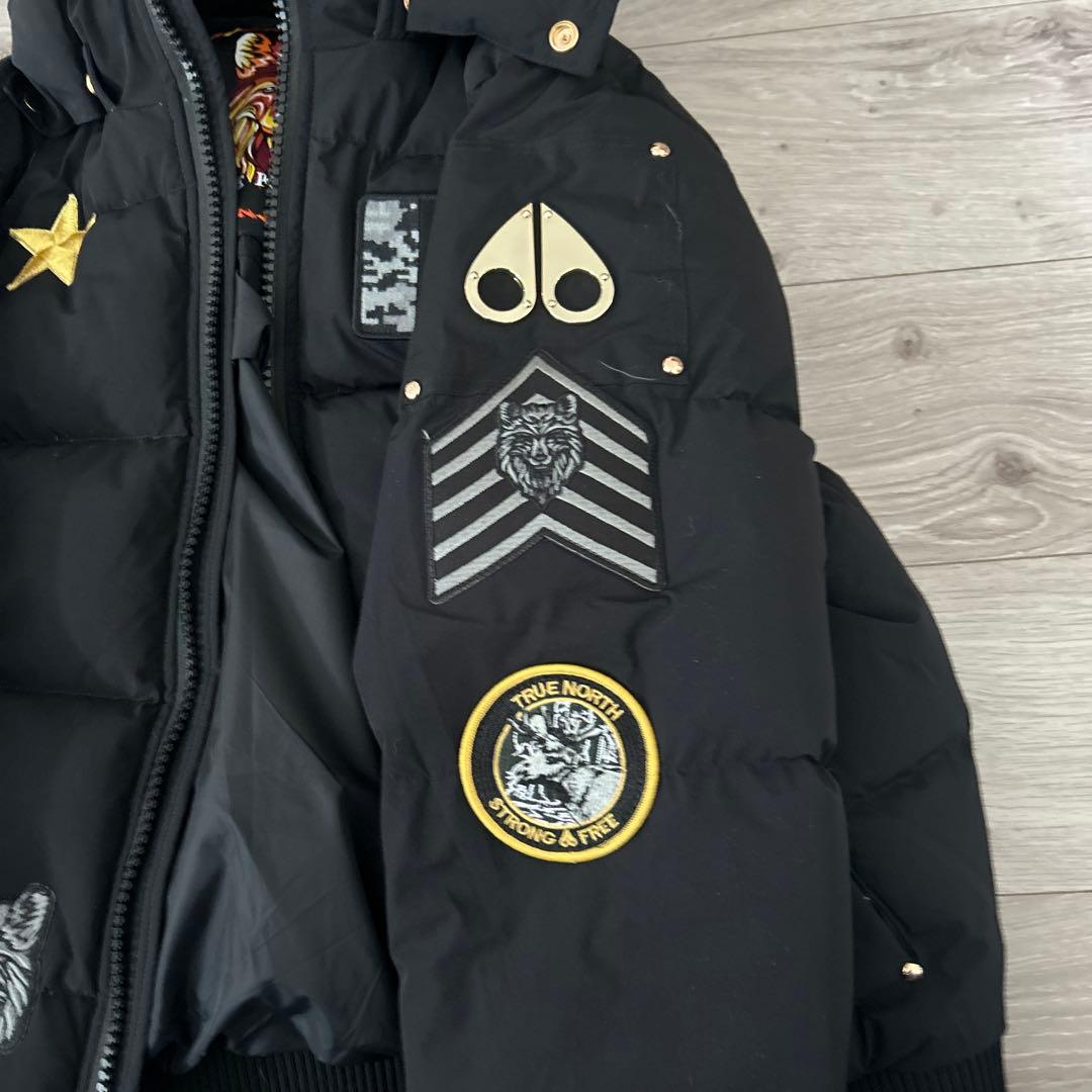 蘇芳 ティーシャイン着用　ムースナックルズ　ダウン