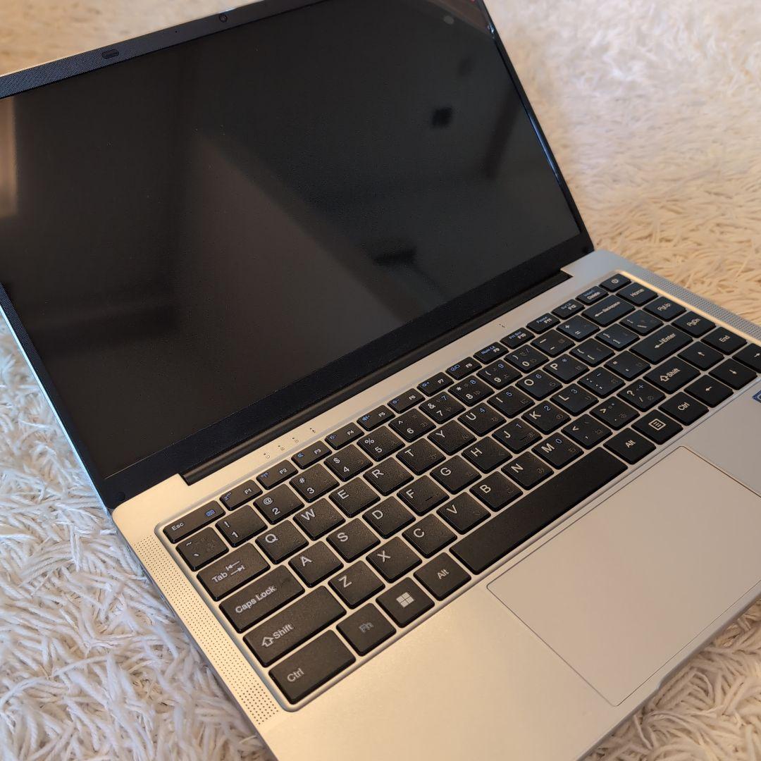 丸*福様 MacBookっぽいWindowsノートPC 未使用