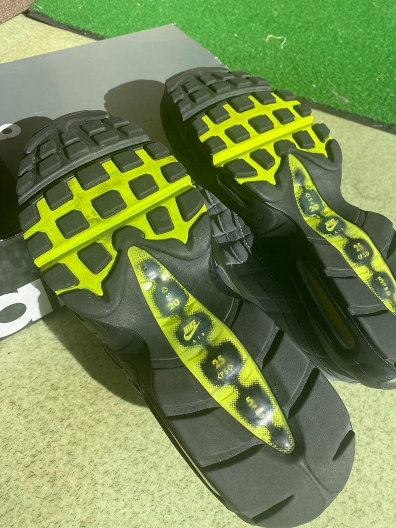 ナイキエアマックス95！イエロー26cm