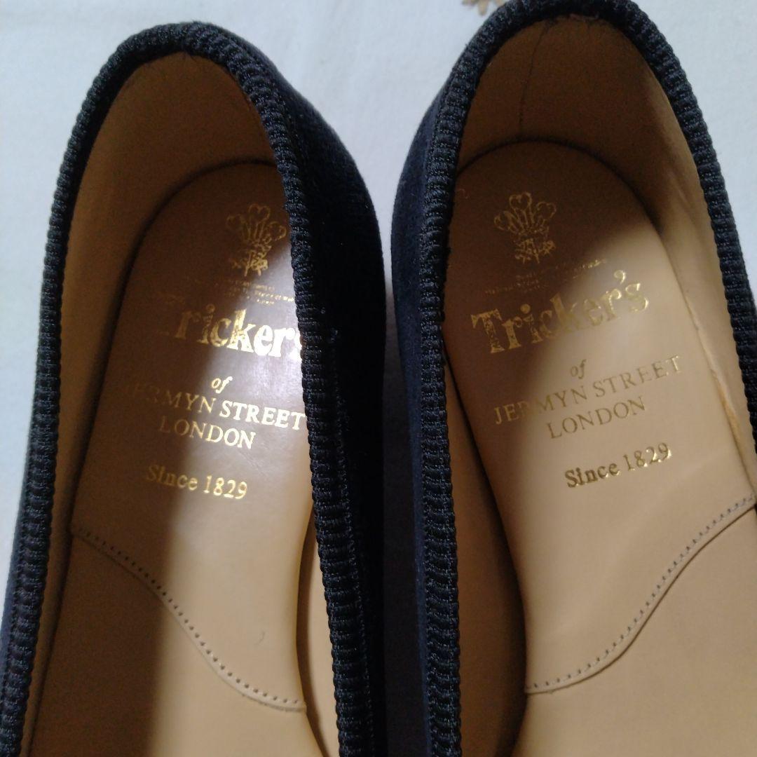 Tricker's ベルベットオペラシューズ