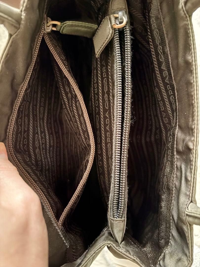 PRADA カーキ　ナイロン　 ハンドバッグ