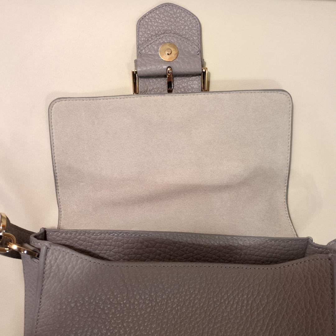 FURLA グレー レザーハンドバッグ