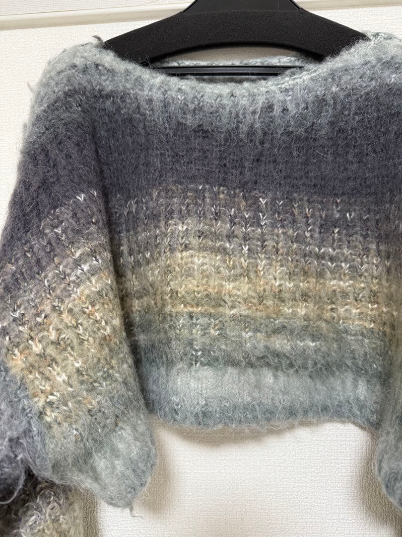 トップス PERVERZE Gradient Stripe Top and Scarf