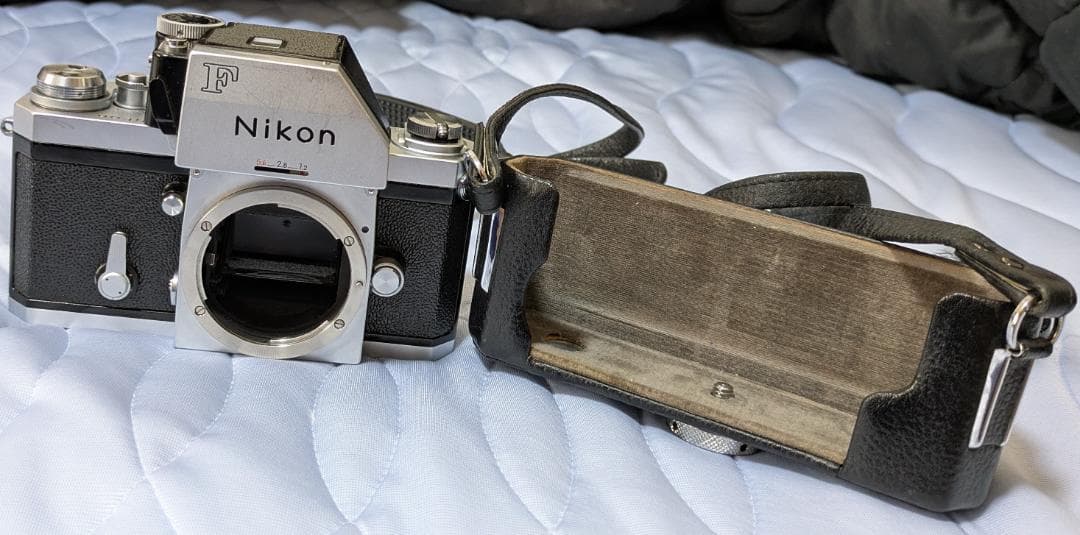ニコンF Nikon F中期型／ FTNフォトミックファインダー 専用ケース付