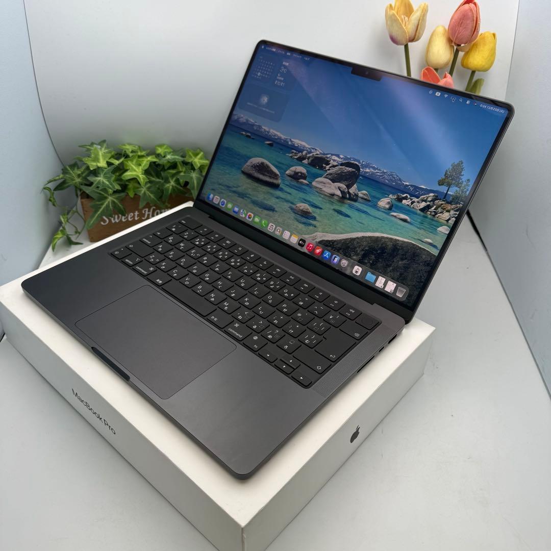 MacBook Pro M4 14インチ 2024 16GB / 512GB