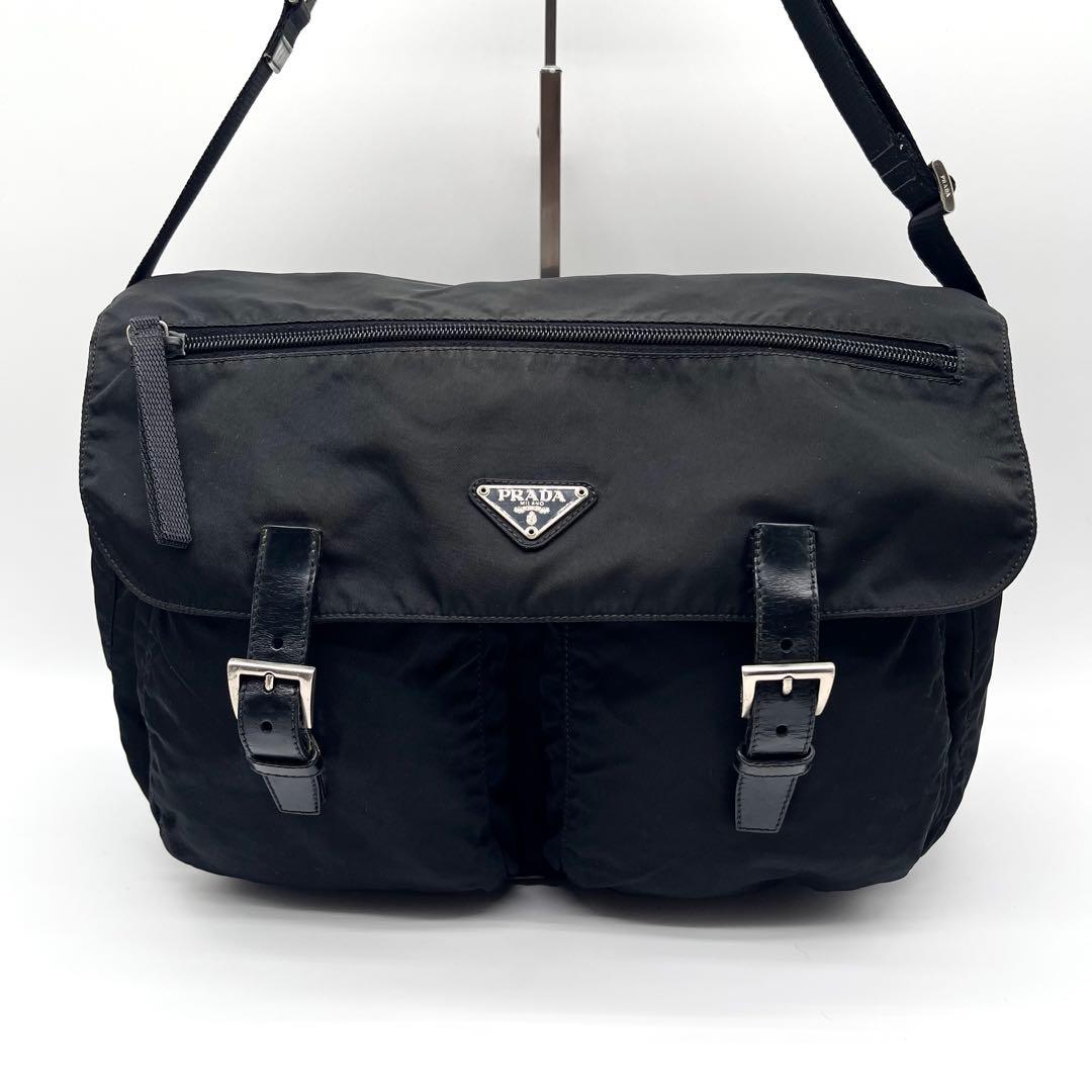 PRADA プラダ メッセンジャーバッグ ショルダーバック ナイロン三角ロゴ 黒