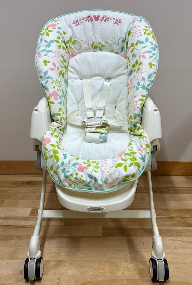 【美品】Combi ネムリラ ハイローチェア・お食事等の汚れ軽減シート付