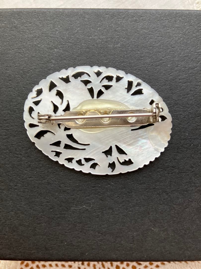 ビンテージ　ベツレヘムパール　鳥のブローチ　白蝶貝