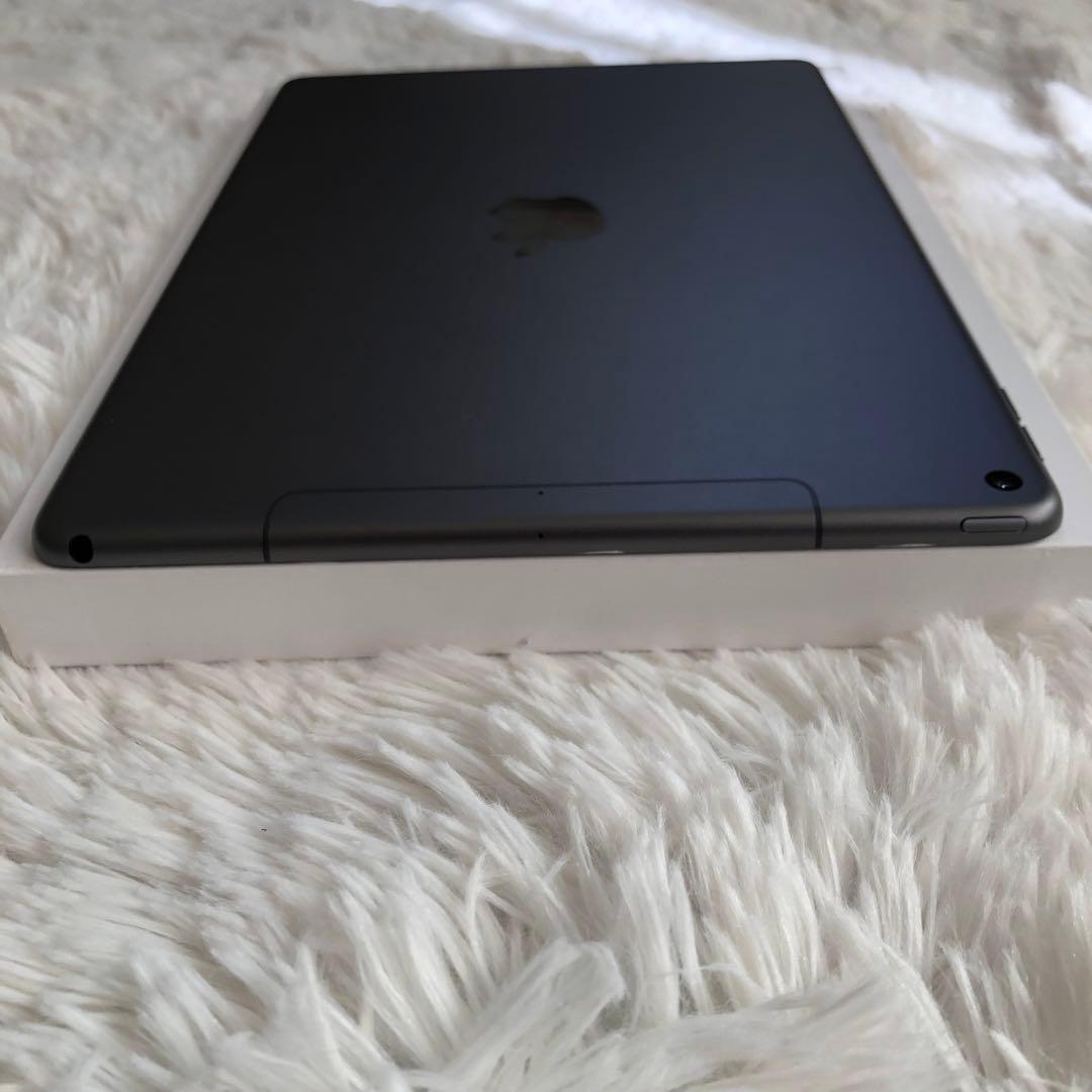 【1台限定特価格】iPad Air3 256GB SIMフリー 【すぐ発送】