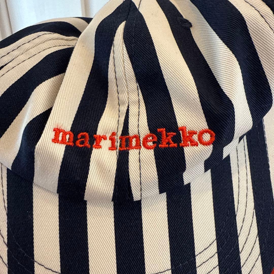 新品タグ付きmarimekko ストライプ キャップ