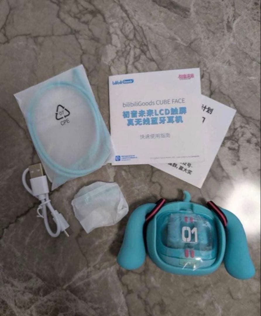 初音ミクワイヤレスイヤホン bilibili goods CUBE FACE