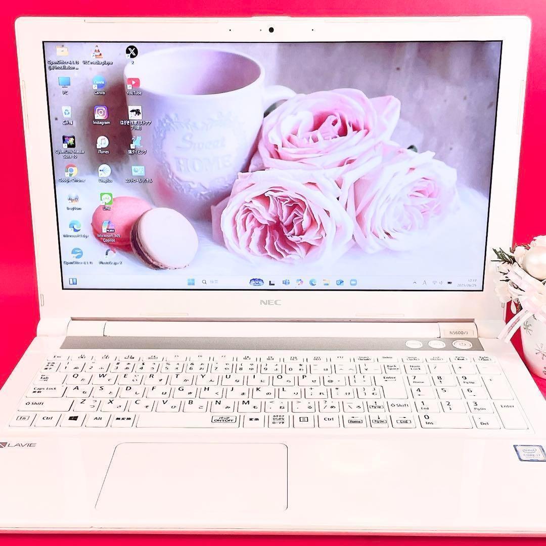 第8世代Corei7‼️16GB✨️薄型ノートパソコン✨️SSDカメラ付きWin11