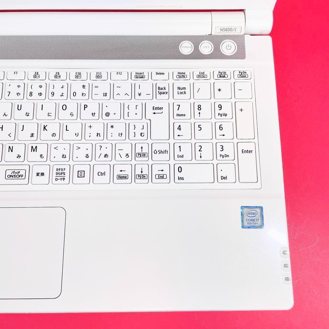 第8世代Corei7‼️16GB✨️薄型ノートパソコン✨️SSDカメラ付きWin11