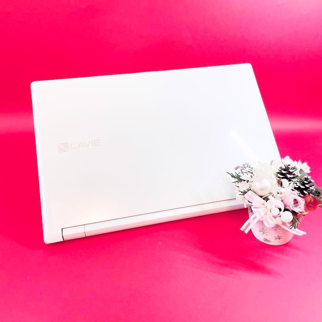 第8世代Corei7‼️16GB✨️薄型ノートパソコン✨️SSDカメラ付きWin11