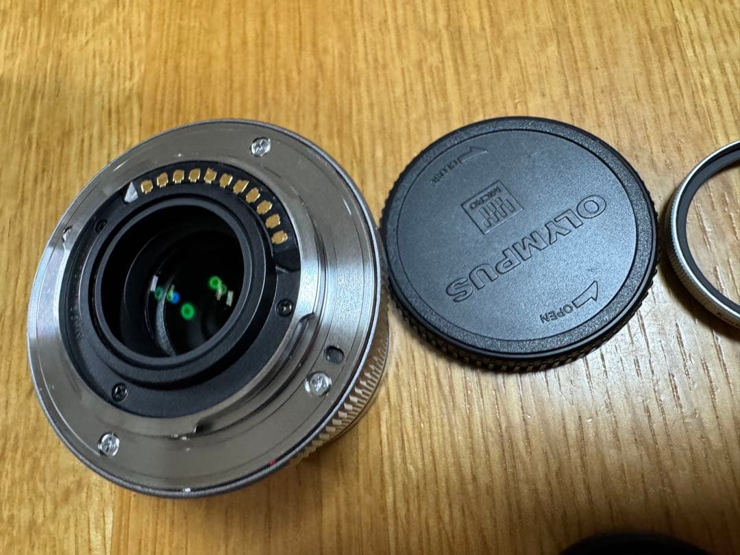 Olympus M.Zuiko 45mm F1.8 M43 レンズ mft