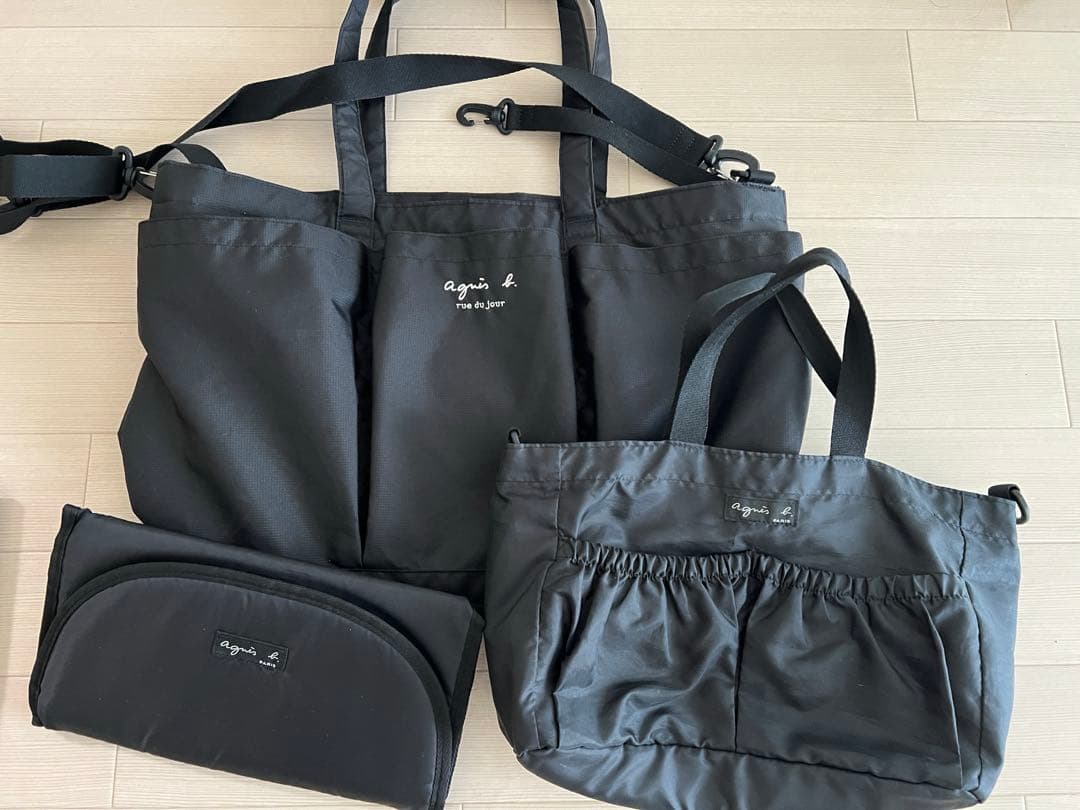 【agnes b. pour ADAM ET ROPE'】