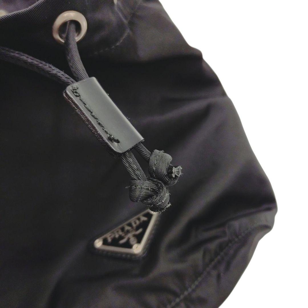 ★美品★PRADA プラダ 巾着 ポーチ 三角ロゴ ナイロン ブラック 黒