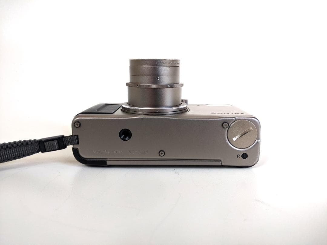 CONTAX TVS 初代　コンパクトフィルムカメラ