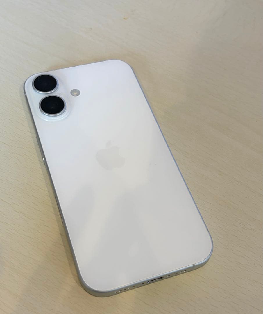 【美品】iPhone16 128GB ホワイト