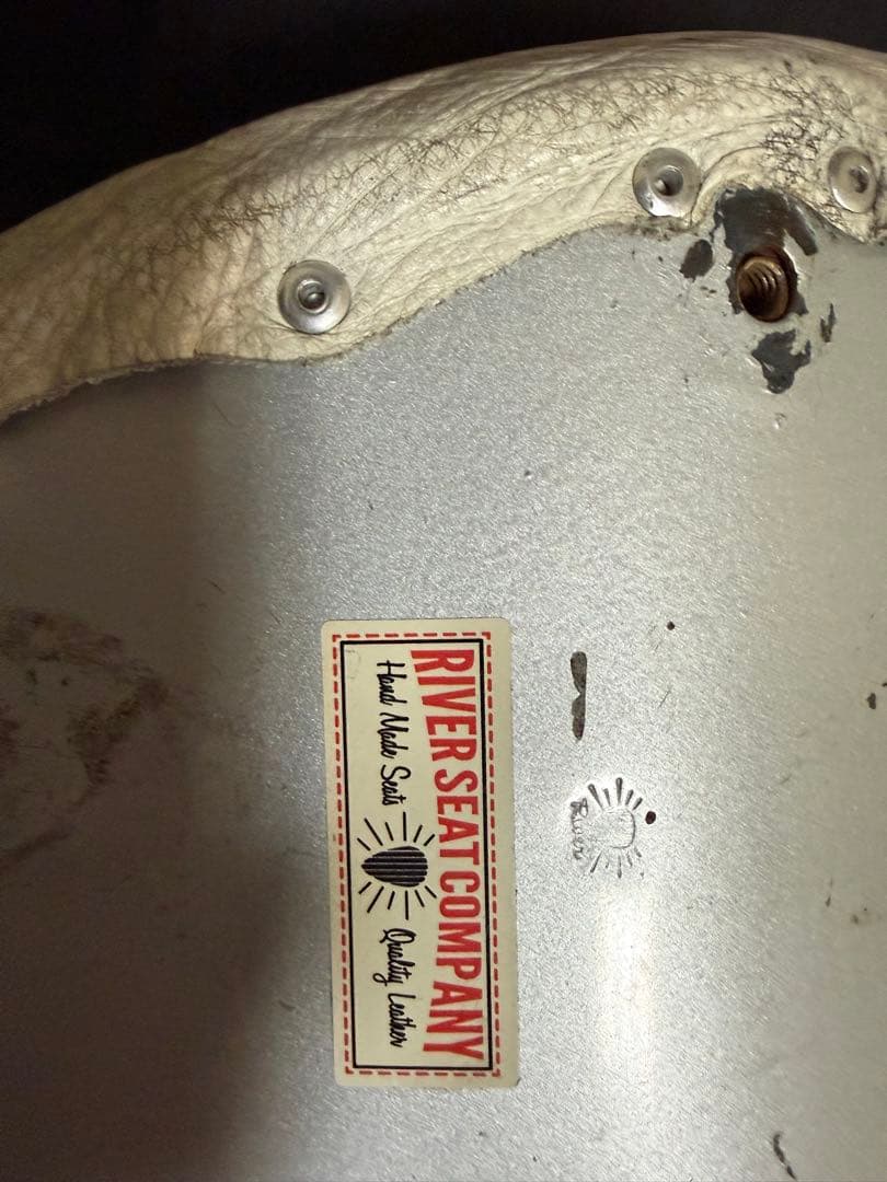 REVER SEAT COMPANY リバーシート　コブラシート　ホワイト