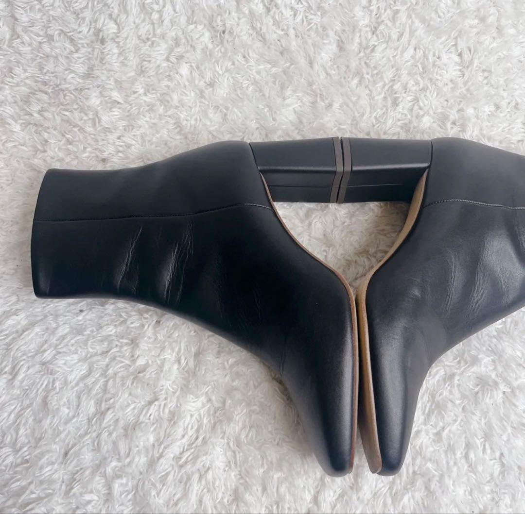 美品 ダイアナ ブラック レザー ショートブーツ スクエアトゥ サイドジップ 黒