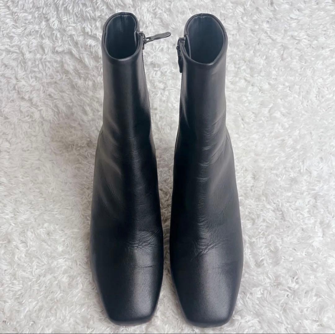 美品 ダイアナ ブラック レザー ショートブーツ スクエアトゥ サイドジップ 黒