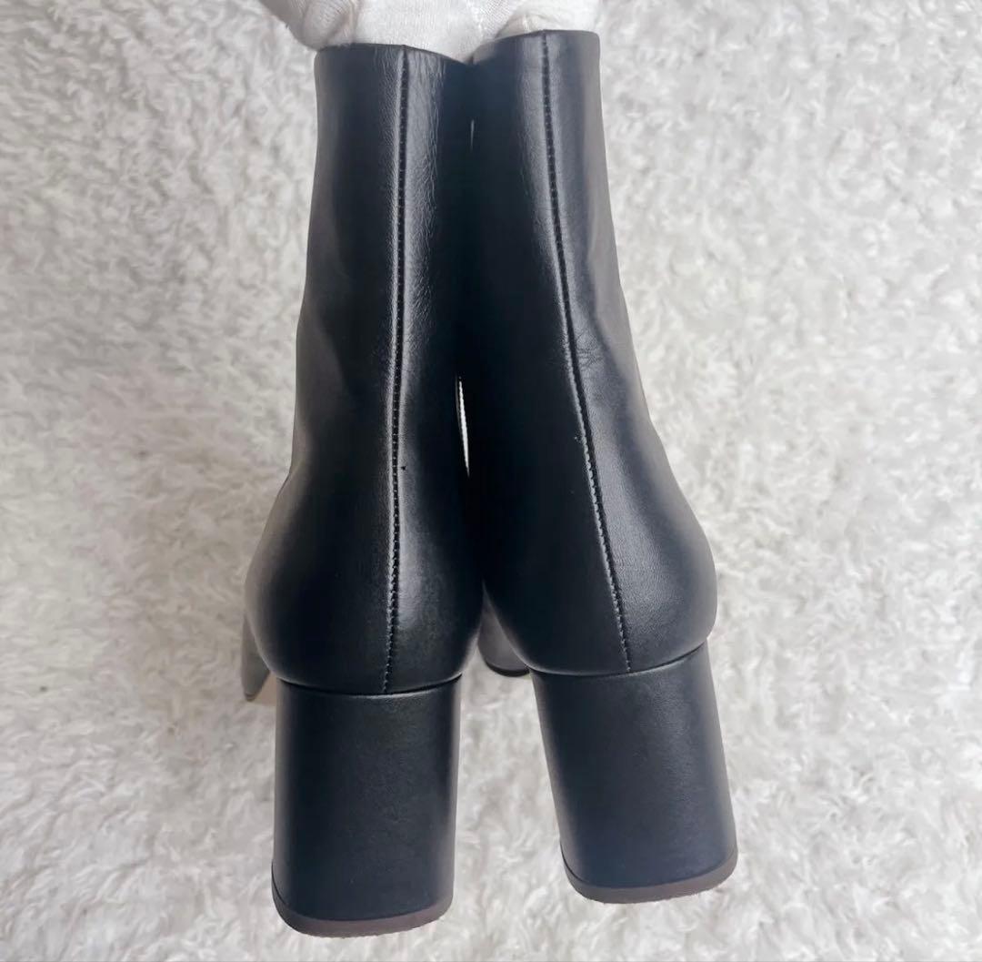 美品 ダイアナ ブラック レザー ショートブーツ スクエアトゥ サイドジップ 黒
