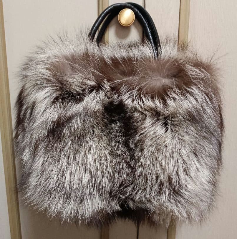 ♦【ちいさん】【UPCYCLE×FUR…】ファー バッグ ¥10,000