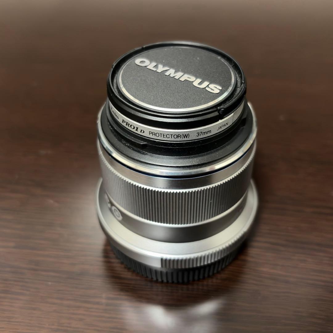 美品•未使用 OLYMPUS M.ZUIKO DIGITAL 45mm F1.8