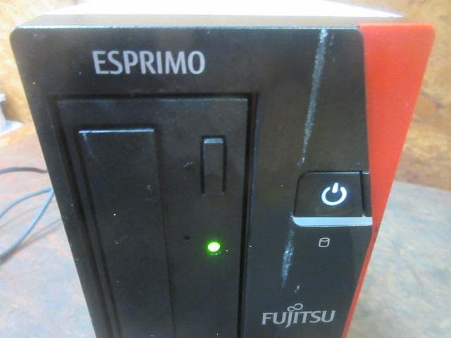 9送料込★ 富士通 ESPRIMO D588/TX i7 8th Genジャンク