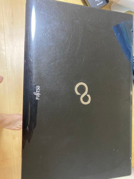 富士通　ノートパソコン