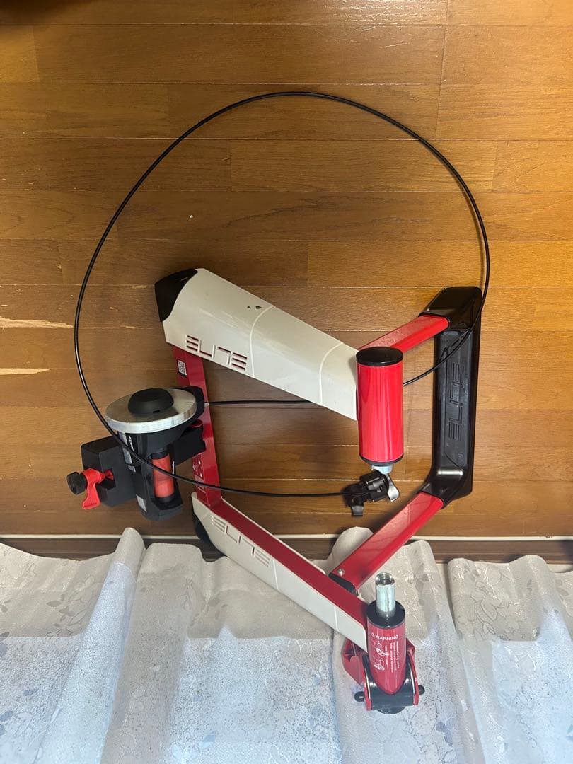 ELITE エリート　NOVO FORCE サイクルトレーナー　ローラー台