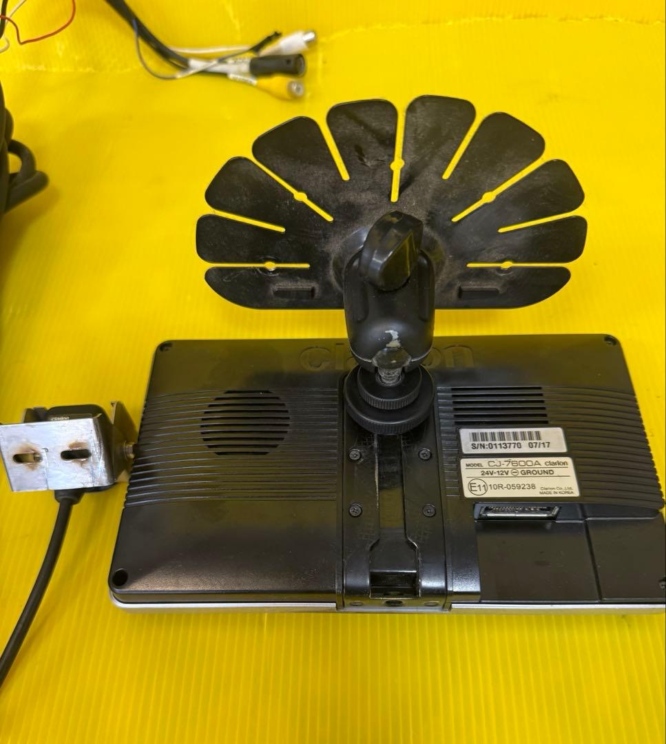 ClarionバックアップモニターCJ-7600A とカメラCC-6100A-A