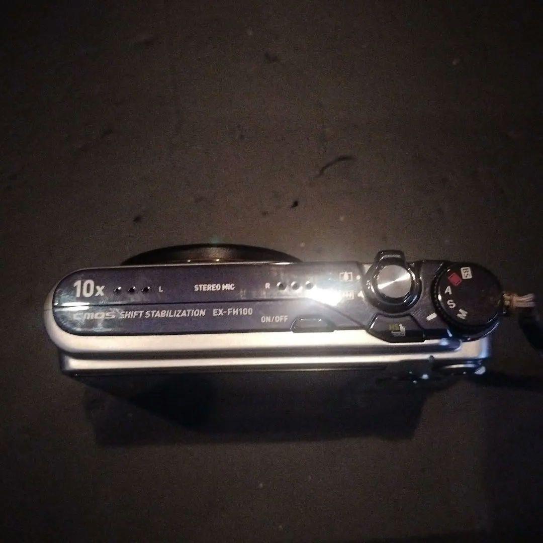 CASIO EXILIM EX-FH100 シルバー