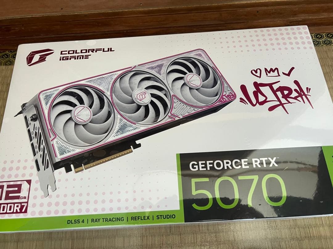 COLORFUL グラフィックボードRTX5070Ultra W OC 12G