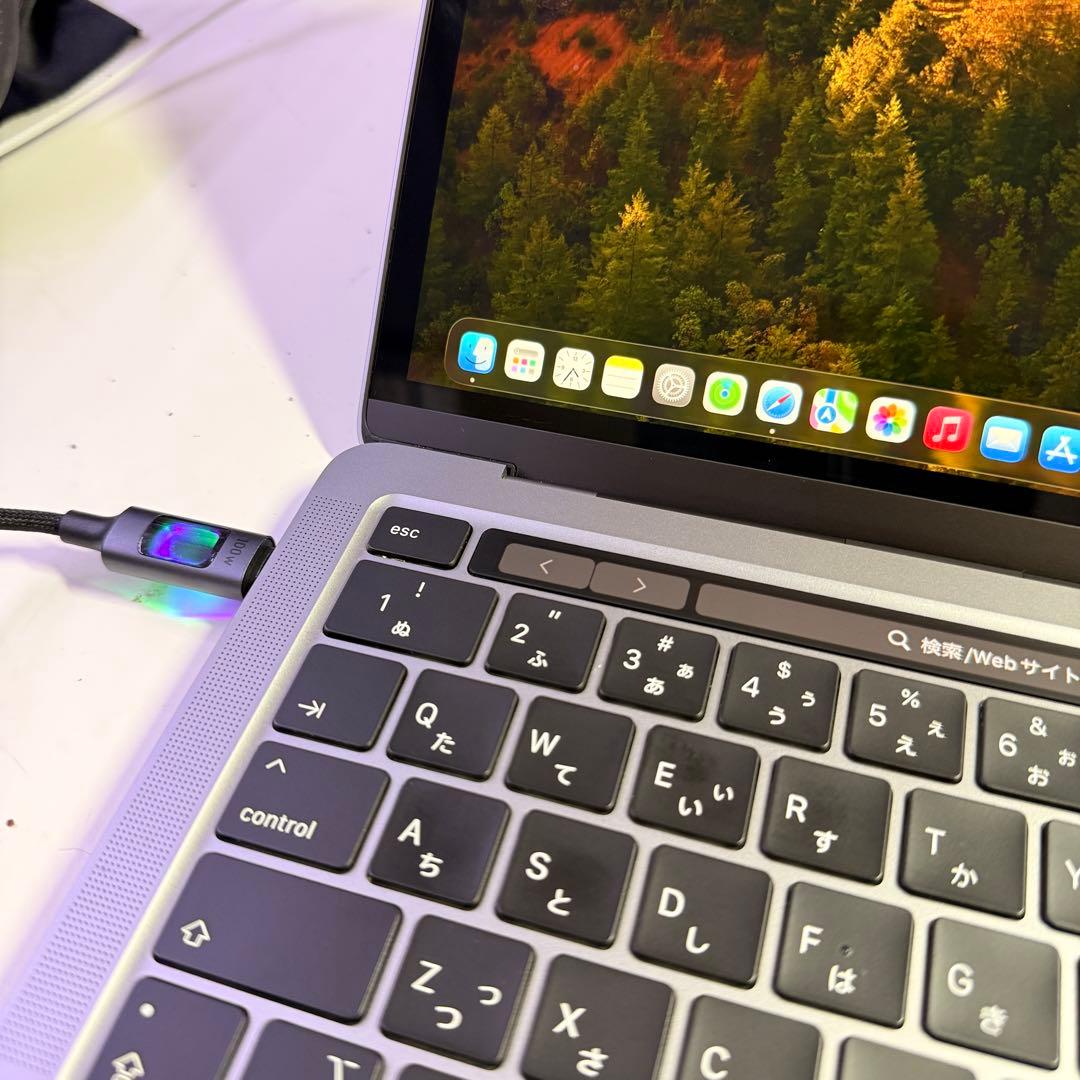 MacBookPro 2020 i7 メモリ32GB ストレージ512GB