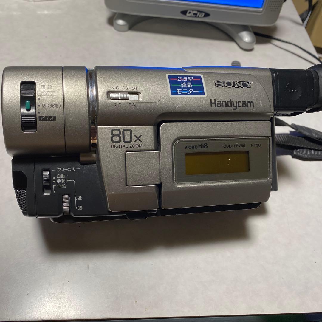 SONY VideoHi8Handycam CCD-TRV80 ②