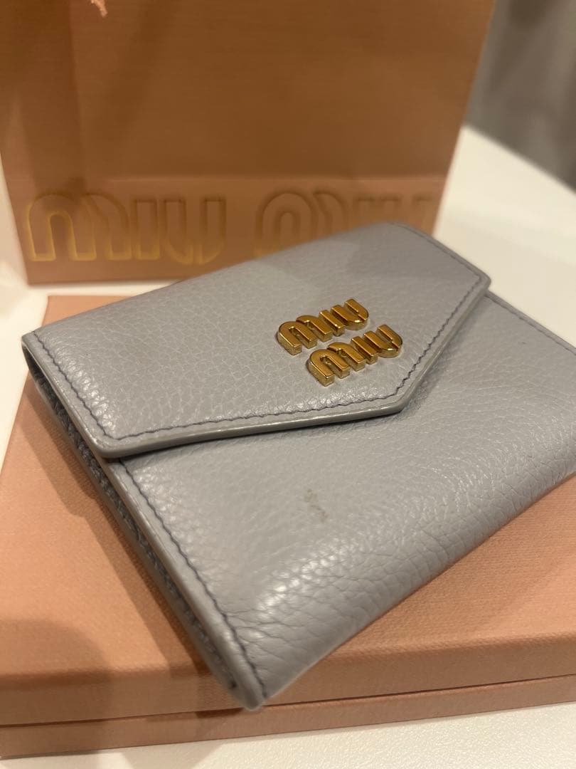 miumiu カードケース 名刺入れ ヴィッテロダイノ 完備 ウォーターリリー