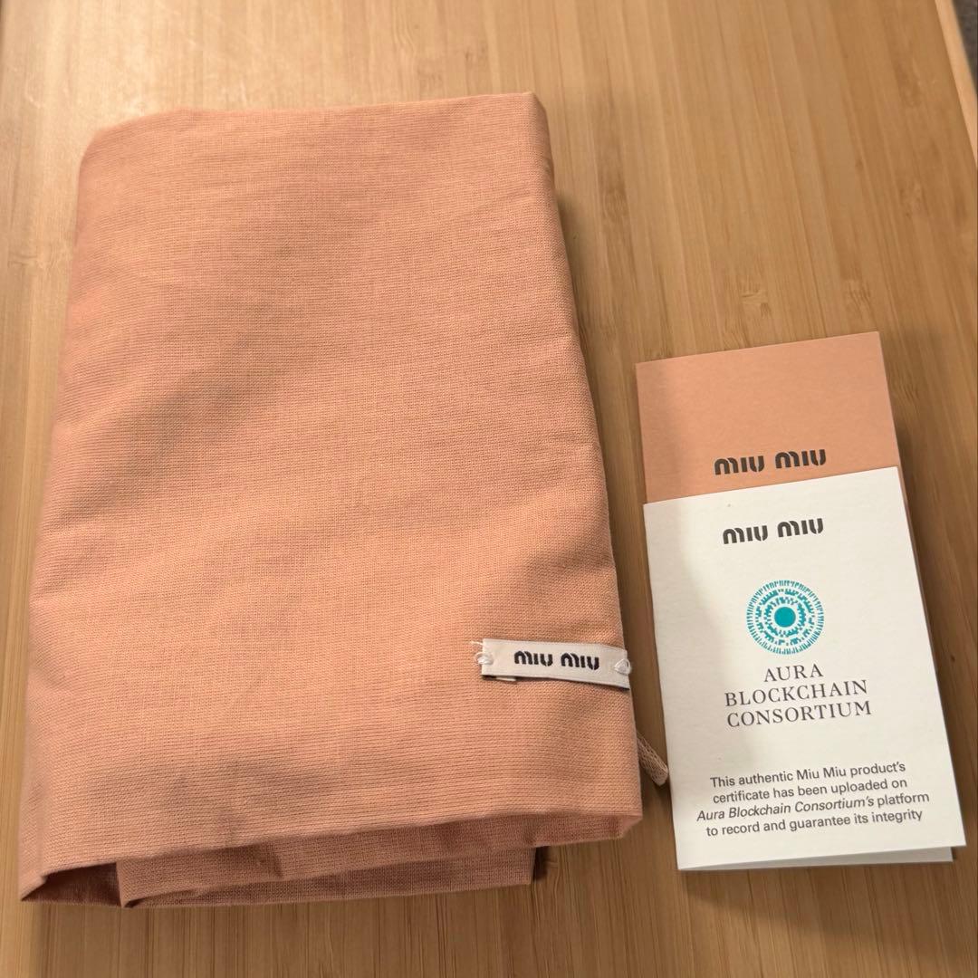 希少美品 miu miuコーデュロイキャップ アイボリー