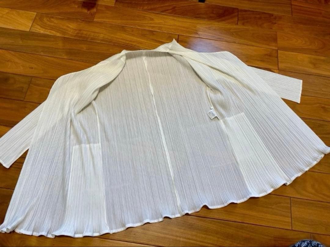 イッセイミヤケ‼️PLEATS PLEASE ロングカーディガン 72cmホワイト