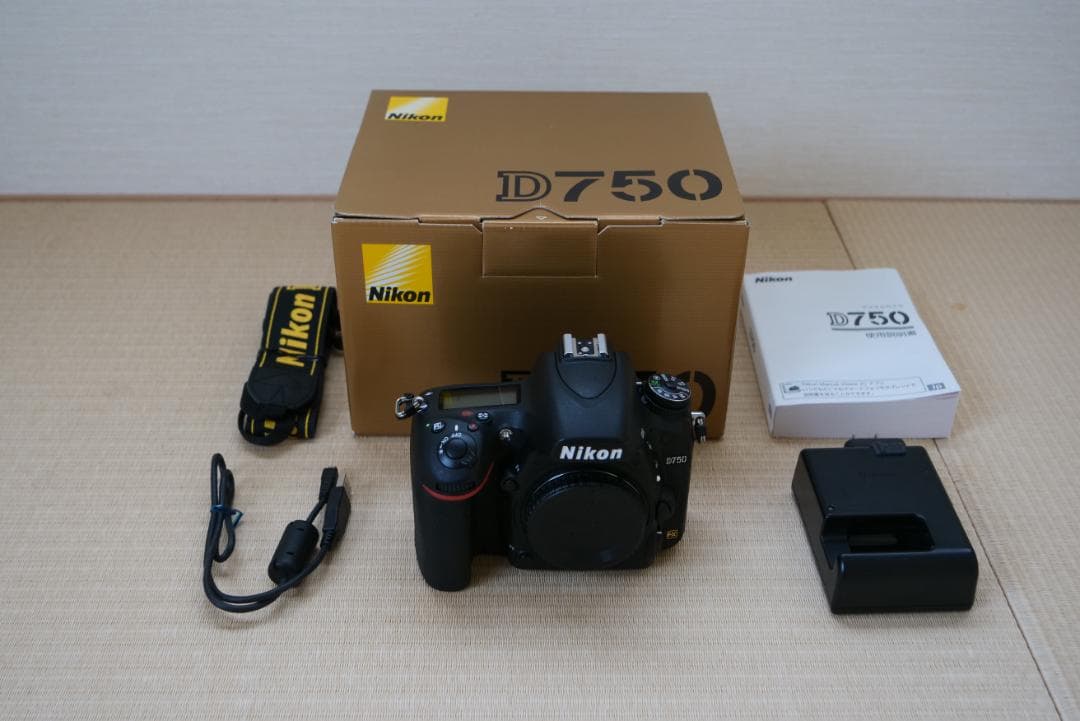 ニコン　D750　超美品　シャッター回数2,555回　元箱付き