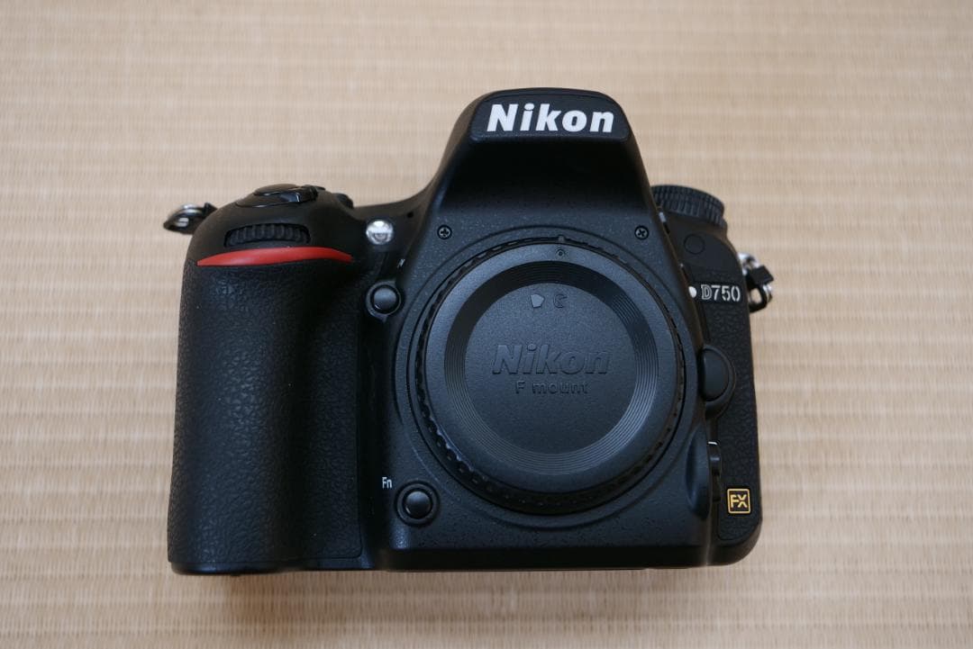 ニコン　D750　超美品　シャッター回数2,555回　元箱付き